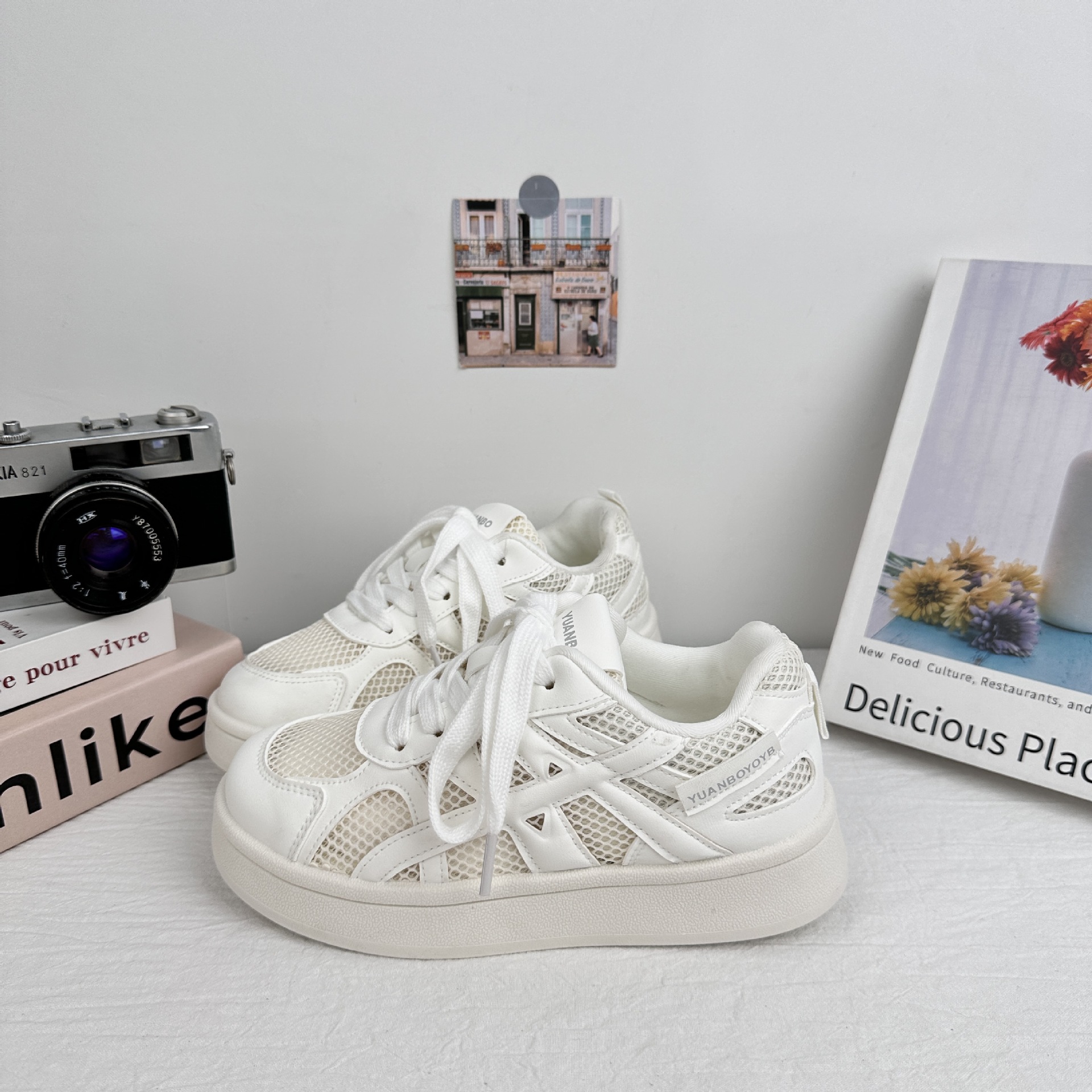 Yuanbo nicho sentido de diseño de zapatos casuales de mujer versátiles 2025 nuevo verano mallas transpirables zapatos de suela gruesa