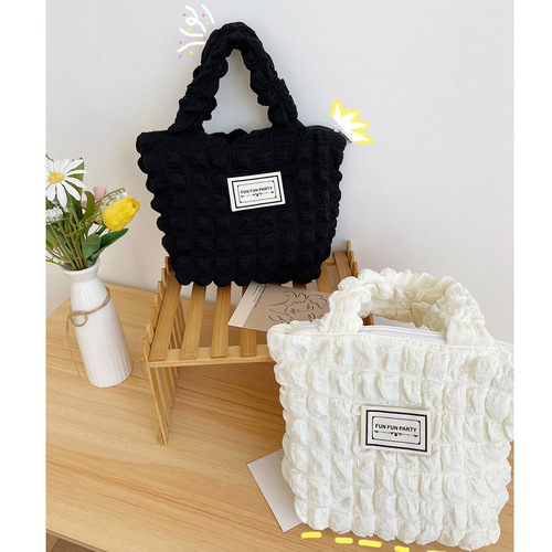 Amazon cross-border supply Korean bubble shoulder bag girl heart pleated cloud shoulder handbag hand bag