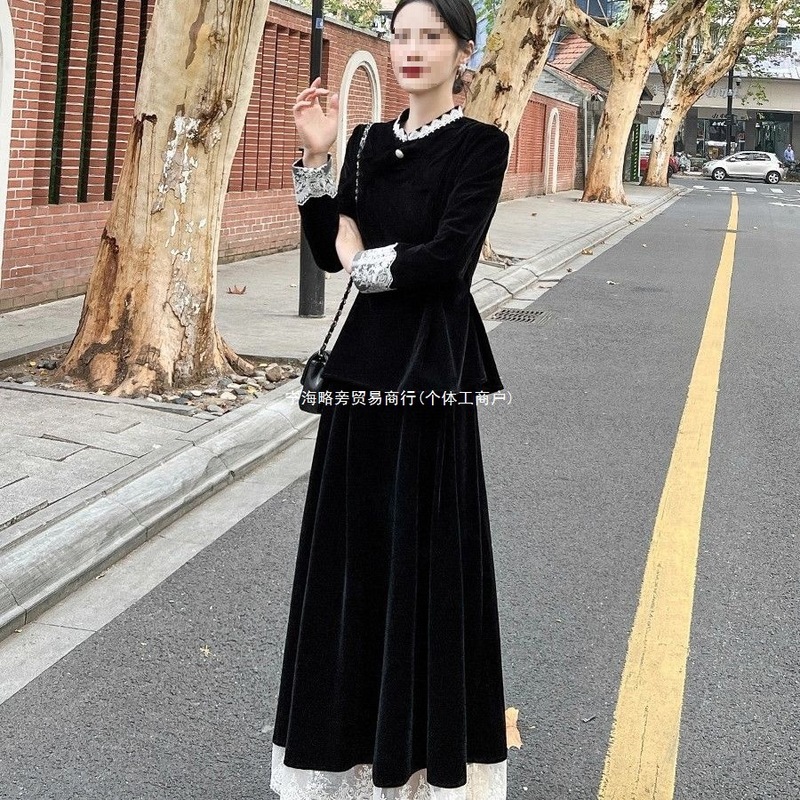 黑色丝绒连衣裙套装女2025秋季新款收腰上衣蕾丝拼接半身裙两件套|undefined
