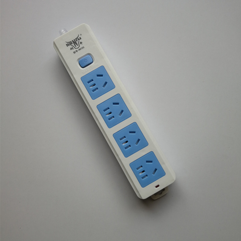 耐牛720大功率儿童防触电20孔开关带灯安全门阻燃家用插座排插