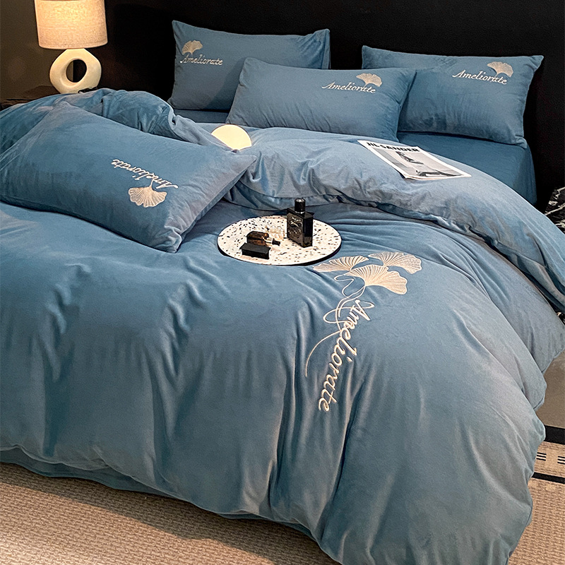 Sopa de edredón de leche, cubierta de edredón de una sola pieza, cubierta de edredón de cristal de tres piezas, cubierta de edredón de una sola pieza, ropa de cama de cuatro piezas