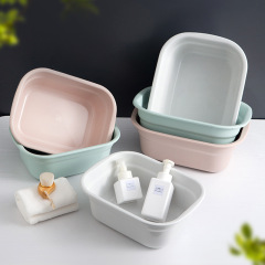 長方形の洗面器の大きいサイズの家庭用洗濯洗面器の厚い赤ちゃんの風呂の寮の学生のプラスチックの洗面器