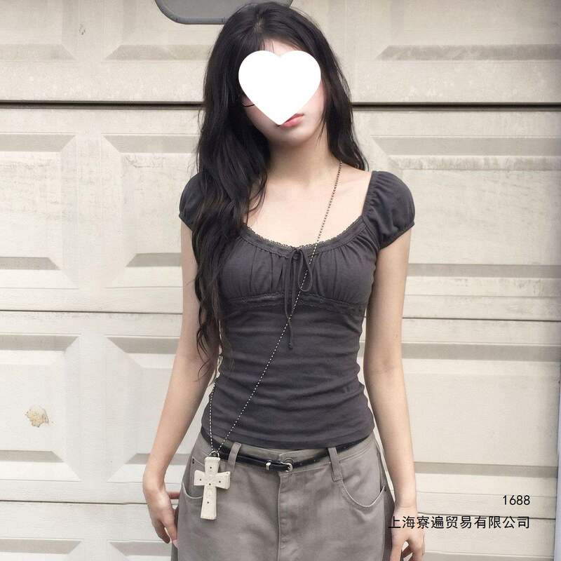 Spliced Lace Versatile Short-Sleeved T-Shirt for Women, New Summer Design, Sweet and Stylish, Slim-Fit Short Top Spliced Lace Versatile Short-Sleeved T-Shirt for Women, New Summer Design, Sweet and Stylish, Slim-Fit Short Top