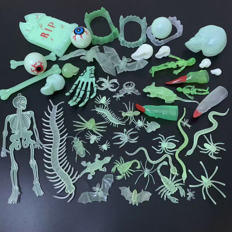 Halloween Artificial Insect Animal Model Fake Spider Snake Scorpion Eyeball Bat Luminous Small Toy Halloween Artificial Insect Animal Model Fake Spider Snake Scorpion Eyeball Bat Luminous Small Toy
