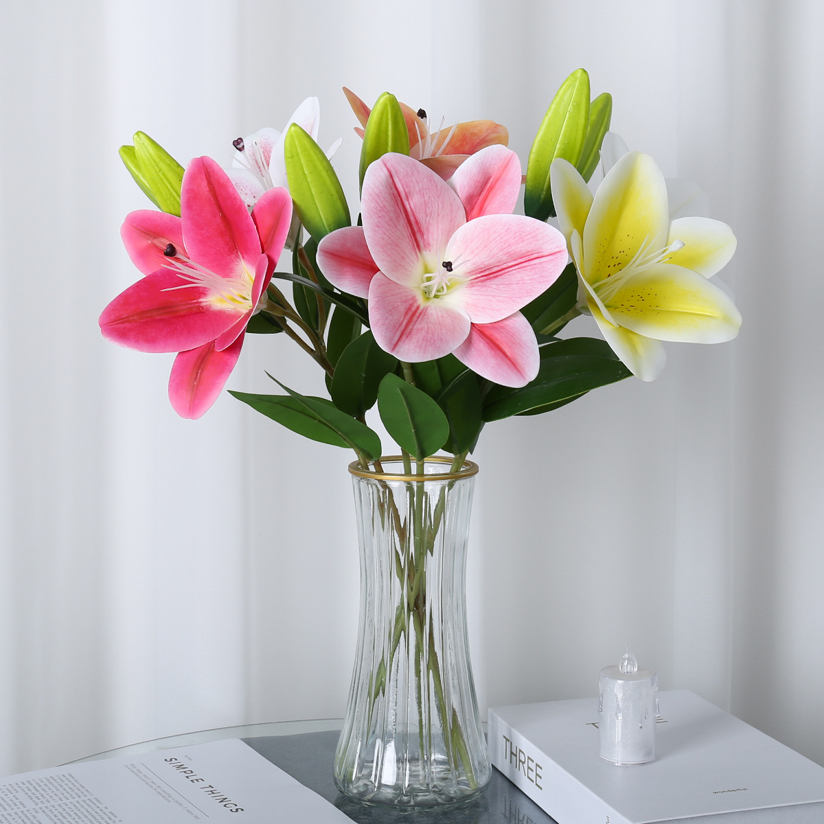 Fabricantes al por mayor boda decoración del hogar flor falsa 1 flor 1 brote mini película de una sola mano 2 lirios de flores artificiales