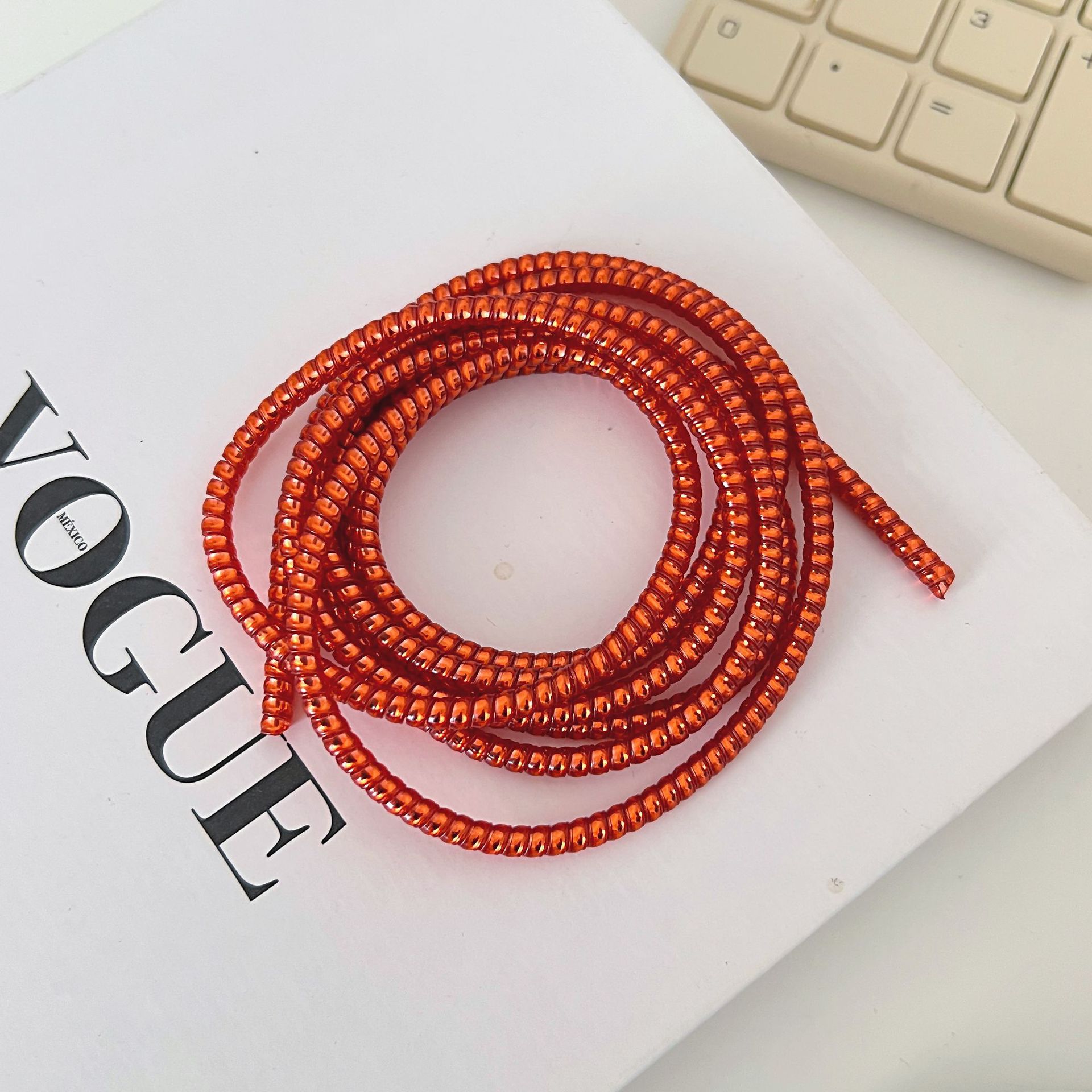 1,4 m 1,6 m cable de datos cuerda de protección anti-suciedad cable de teléfono móvil cuerda de bobinado anti-rotura cargador cubierta de protección de alambre