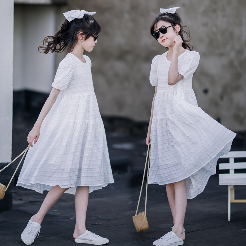 2023 ropa de verano para niños vestido blanco de niñas medio y grande para niños suelto delantero corto trasero largo neto rojo princesa vestido nuevo