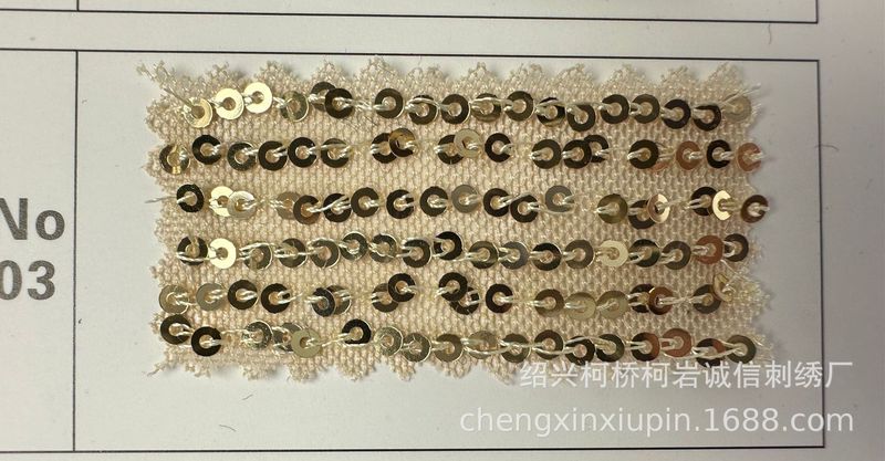 60色の現物は3mmの直条のスパンコールを供給して弾力性の網の玉の刺繍の布の舞台の服の生地を刺繍します。|undefined