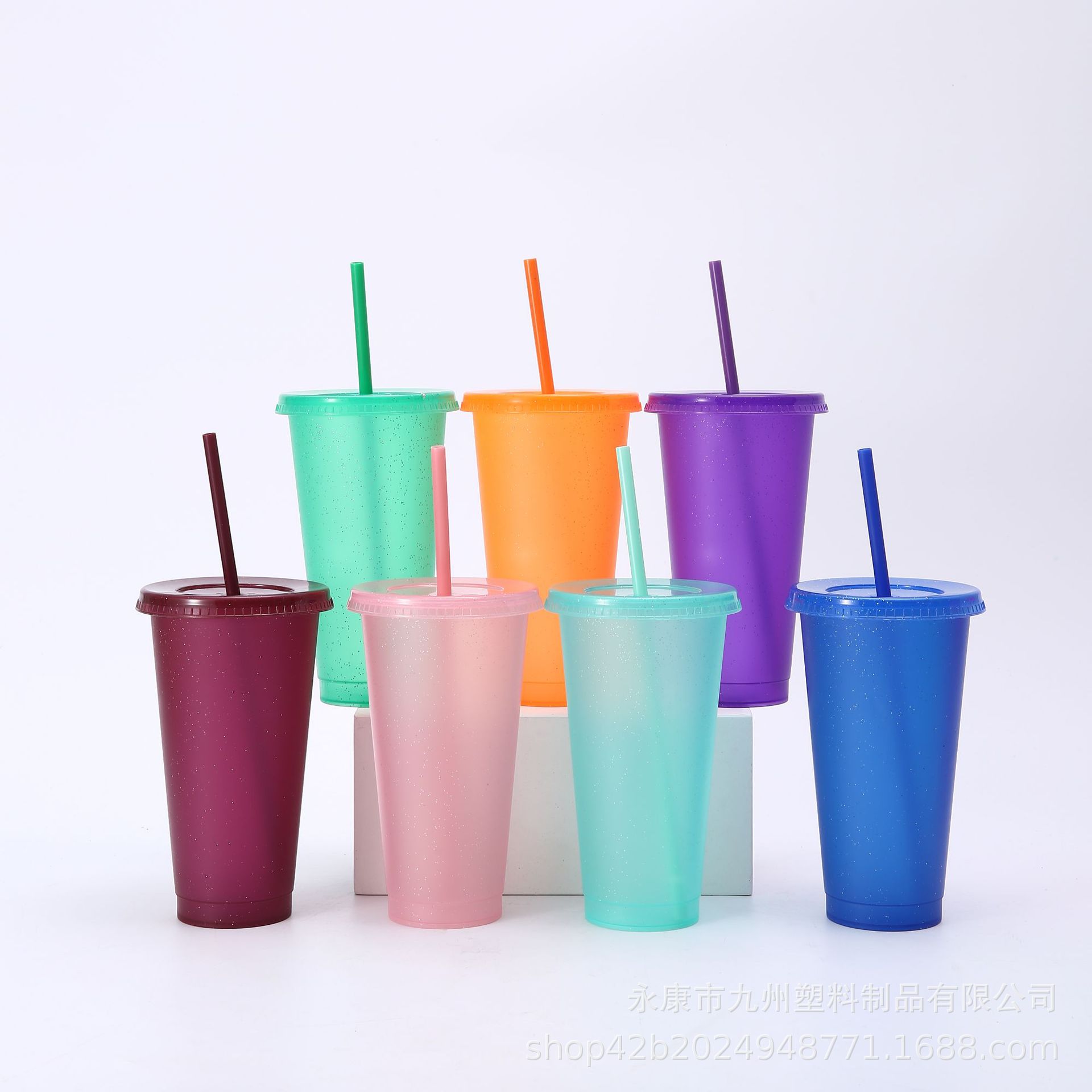 Taza de lentejuelas de brillo de papá estrella caliente transfronteriza de gran capacidad pp taza de pajita de plástico taza de agua de moda al por mayor