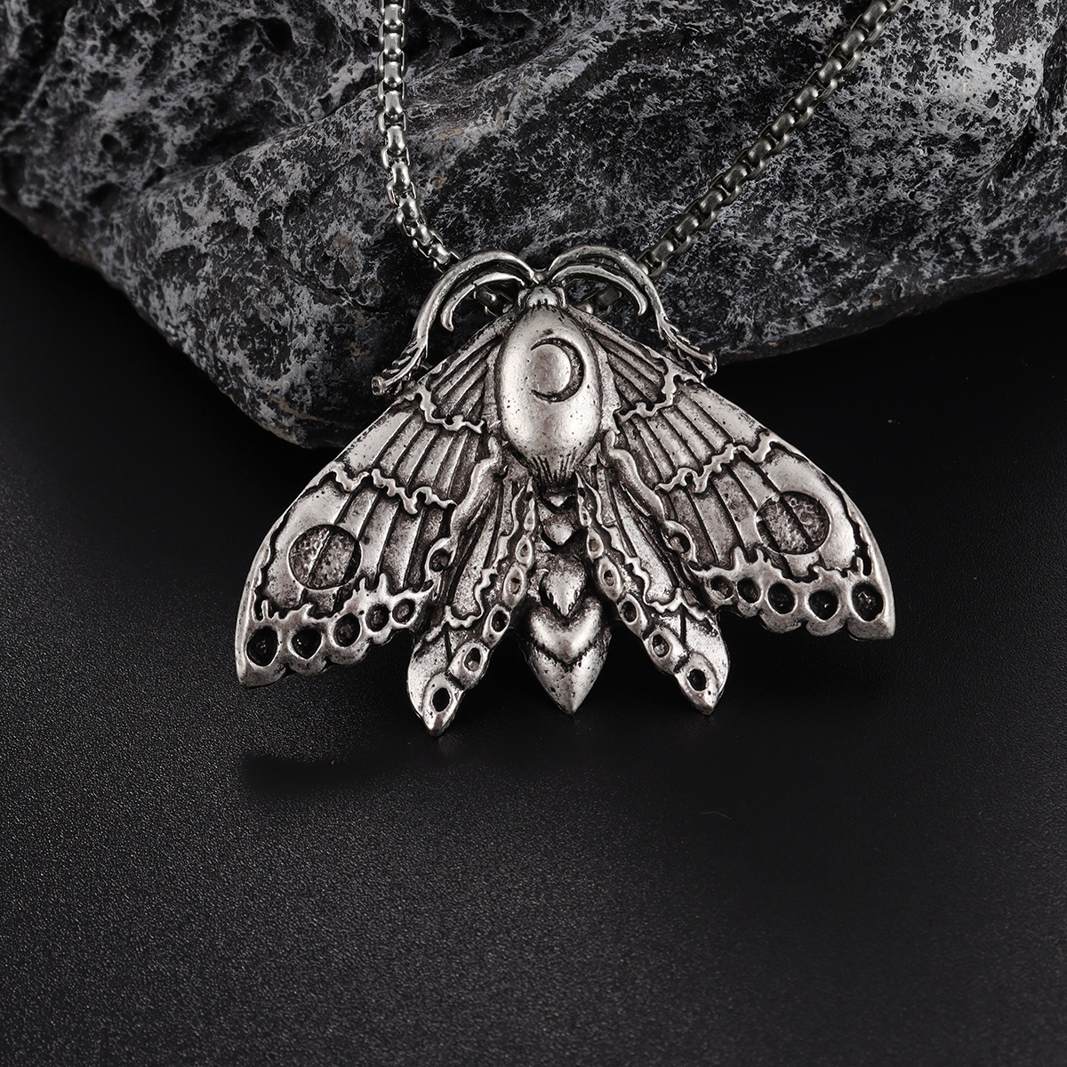 Dust Collection Fashion Halloween Moth Halskette Gothic Trendy Herrenschmuck_voghion.com