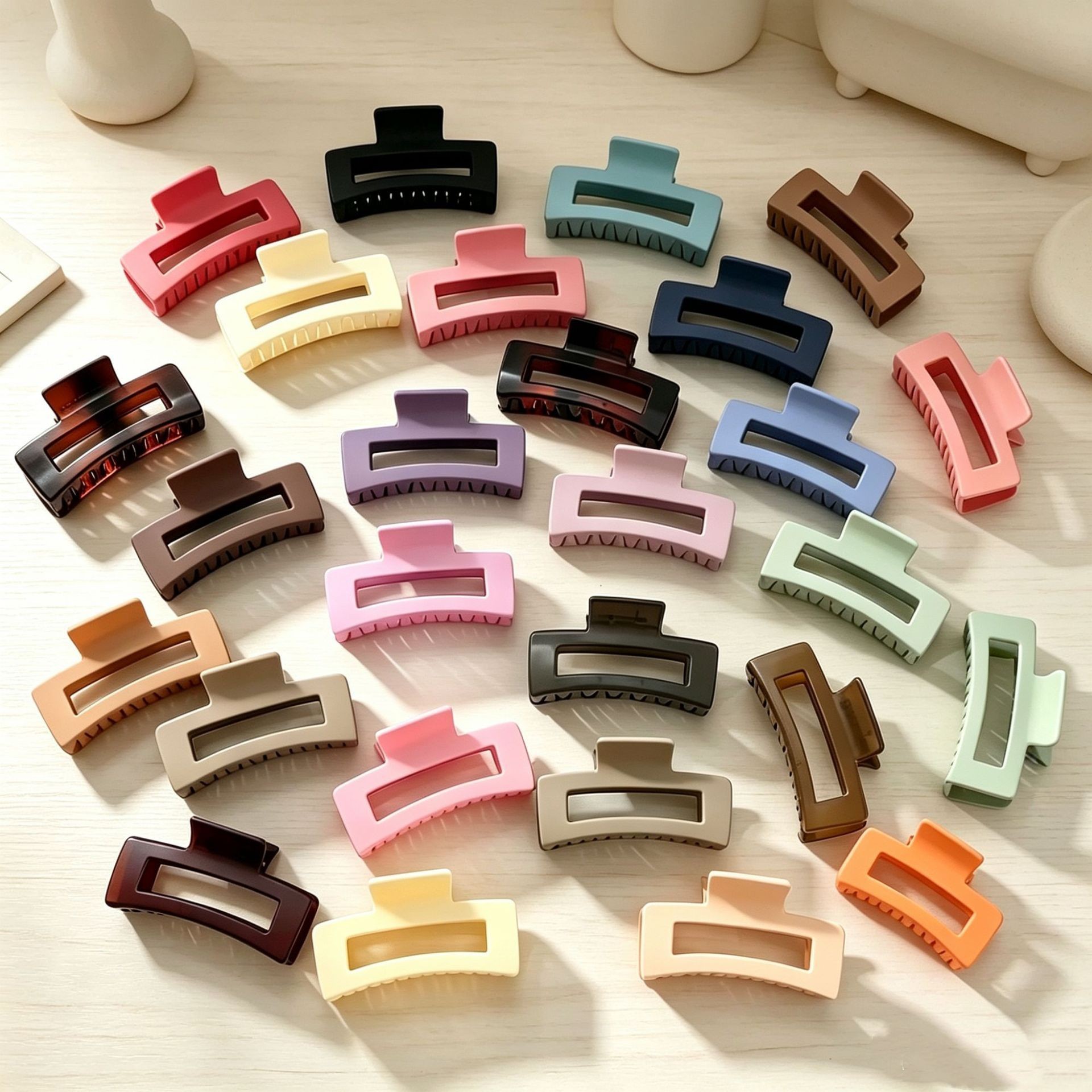 Cross-border Ins Hair Clips Elegant Shark Clips Hair Bun Grips Back Head Hair Claws Wholesale Hair Accessories