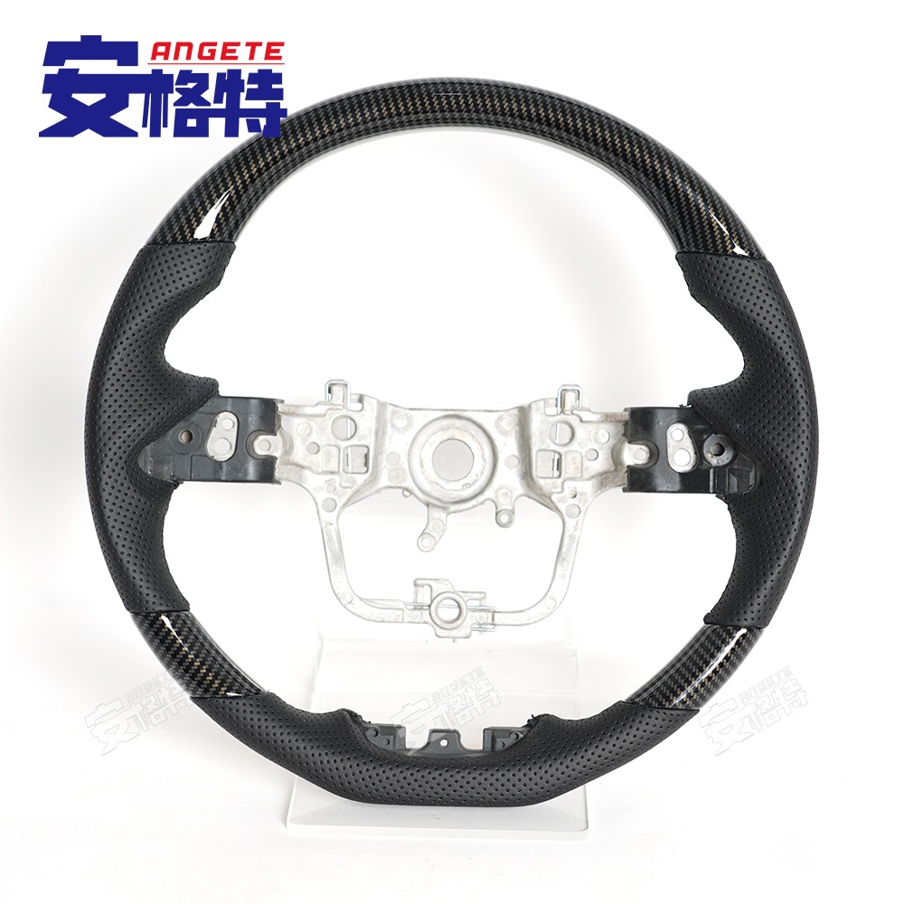 Suitable for Toyota NoahVoxy90 Innova ZENIX imitation carbon fiber car steering wheel modification