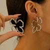 White K 3896