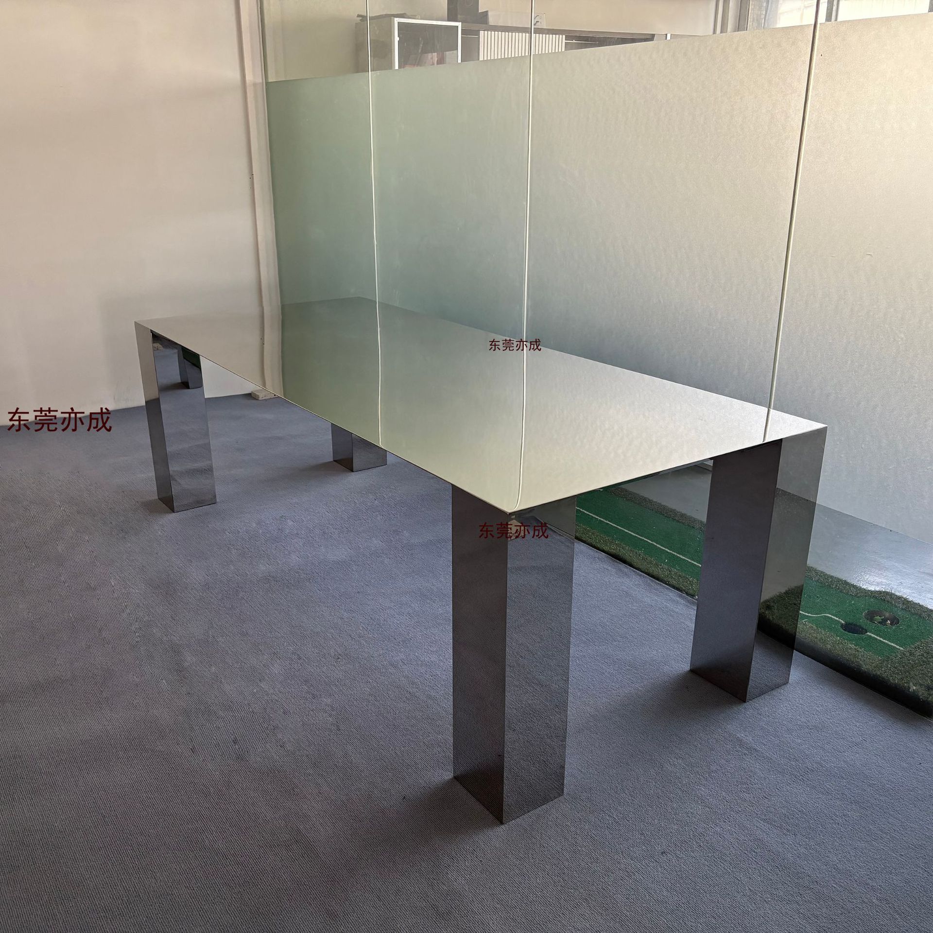 Postmodern Minimalist Light Luxury Stainless Steel Dining Table for Villa, Hotel, Large Flat-Floor Model Room, High-End Dining Table for Business Use