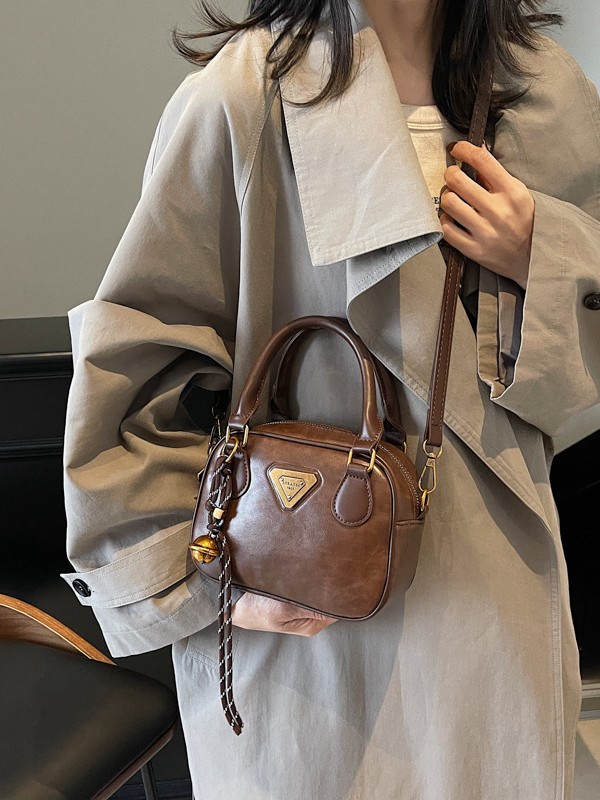 Diseño de nicho transfronterizo retro bolso pequeño para mujeres 2024 nueva moda de otoño y invierno simple bolso de hombro portátil