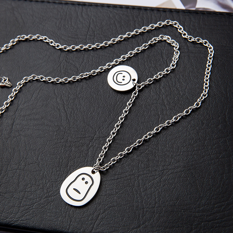 没头脑和不高兴项链女ins风嘻哈个性可爱吊坠新款钛钢毛衣链饰品