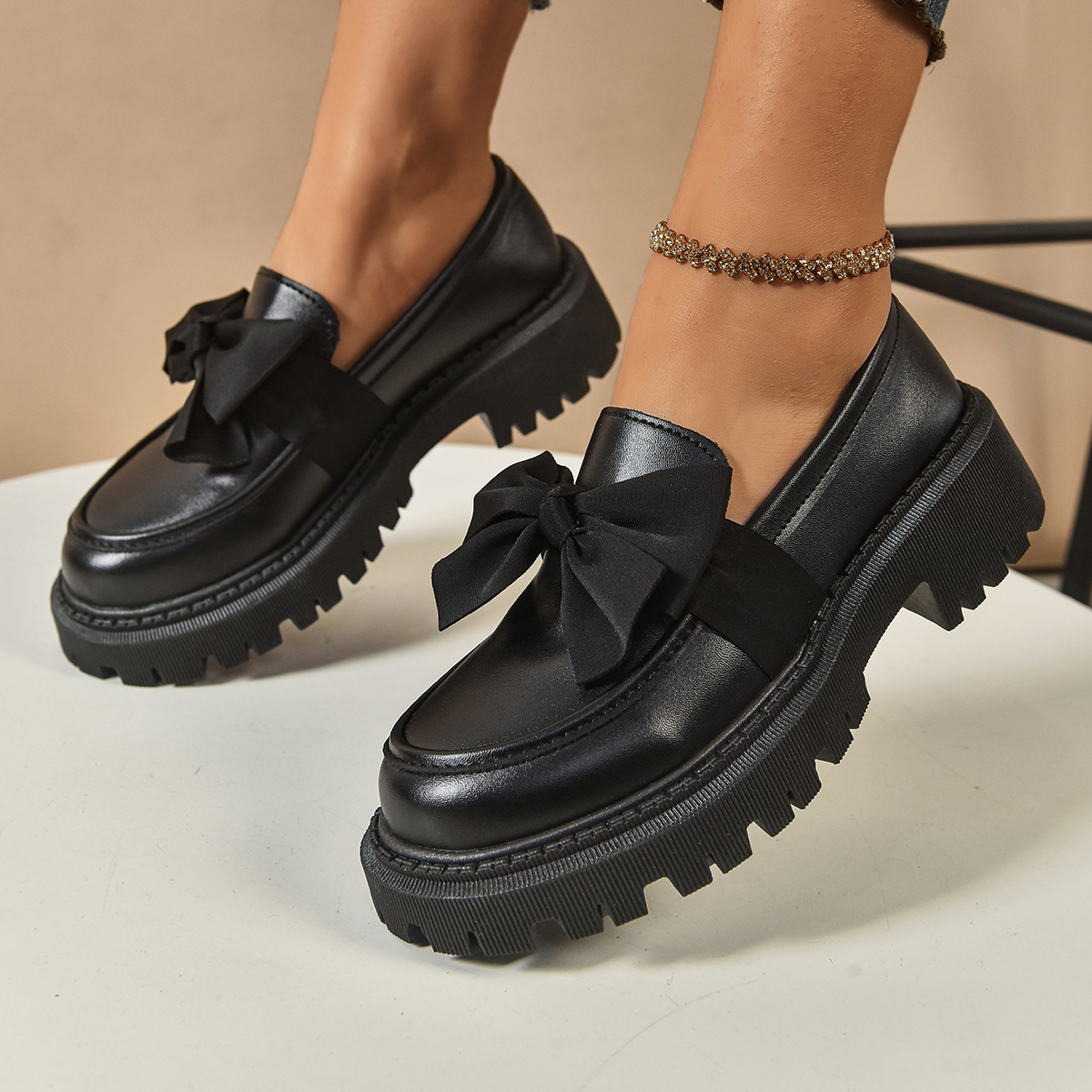 Women's Plus Size Bow Tie Leather Shoes Autumn New Style Design Platform Loafers In Stock_voghion.com
