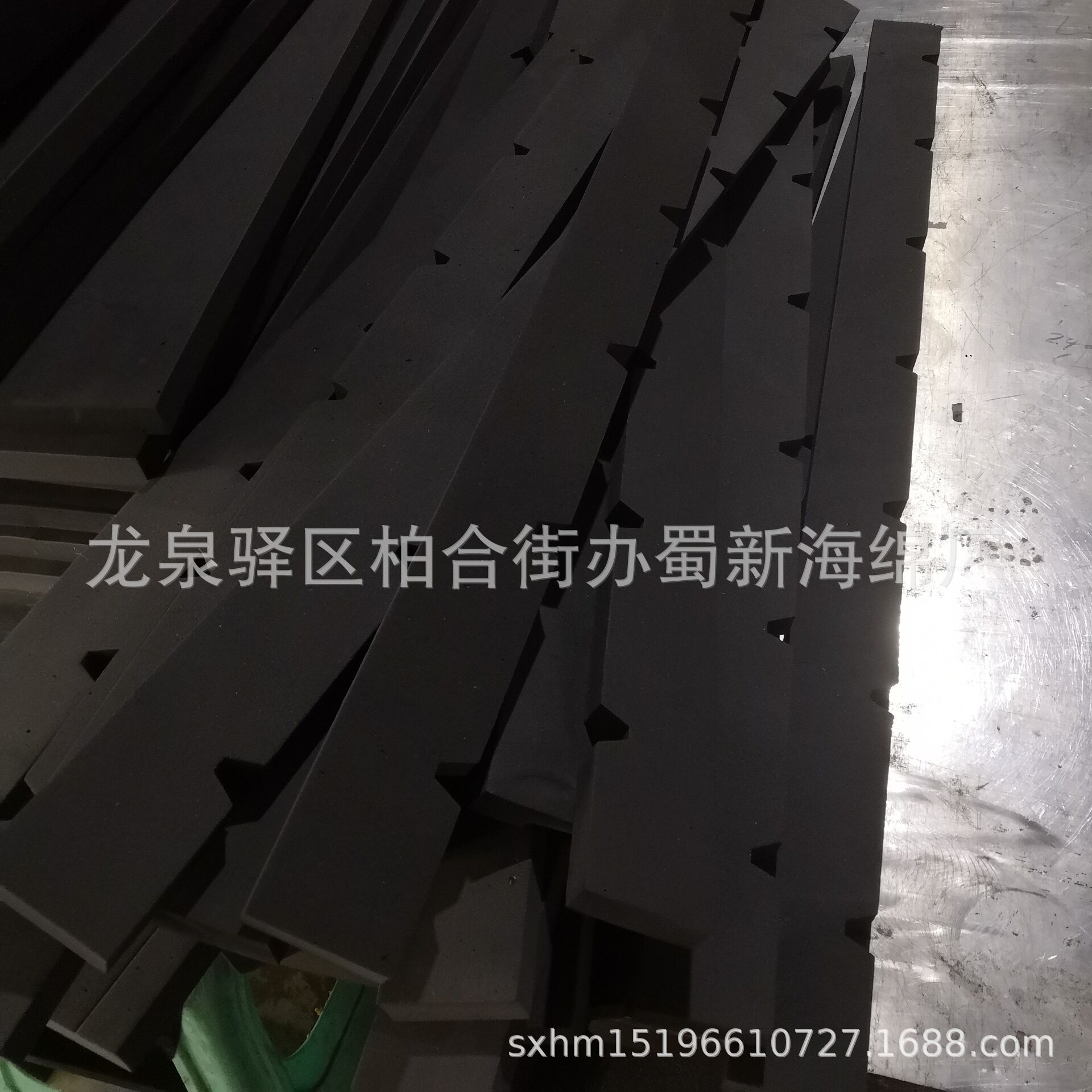 厂家供应耐高温高阻燃橡胶海绵/阻燃耐高温成型异型氯丁橡胶