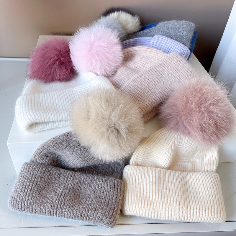 Women's Sweet Simple Style Color Block Pom Poms Eaveless Wool Cap display picture 2