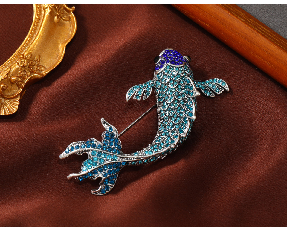 33g Weight Brooches Classification Party, Shopping Occasion Alloy Material Retro Pin Carp Alloy Rhinestone Plating Unisex Brooches