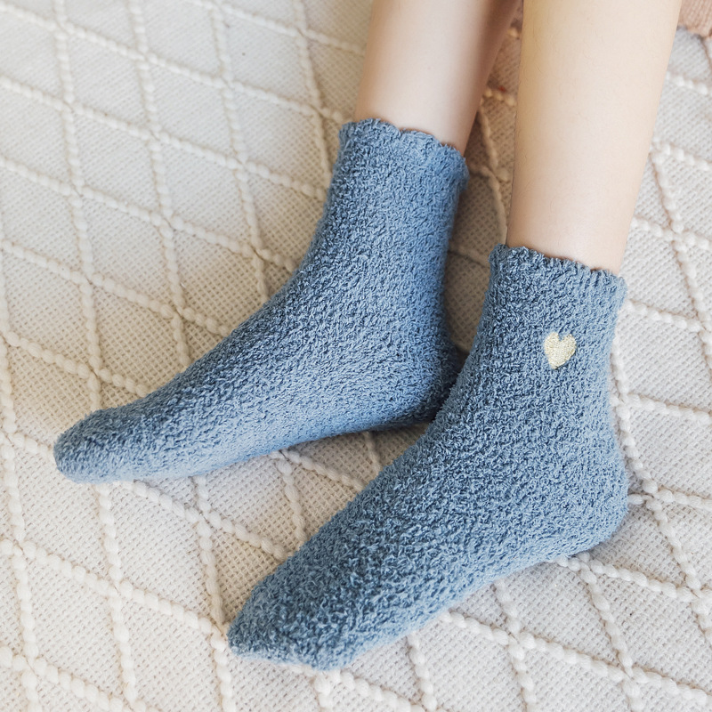 120g Weight Sock Classification coral fleece Fabric Type Women's Casual Heart Shape Coral Fleece Crew Socks