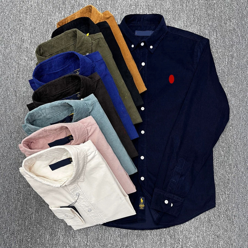 Autumn men's long-sleeved shirt, suitable for young men, in a solid color corduroy fabric, with a small logo, for business casual wear in autumn and winter