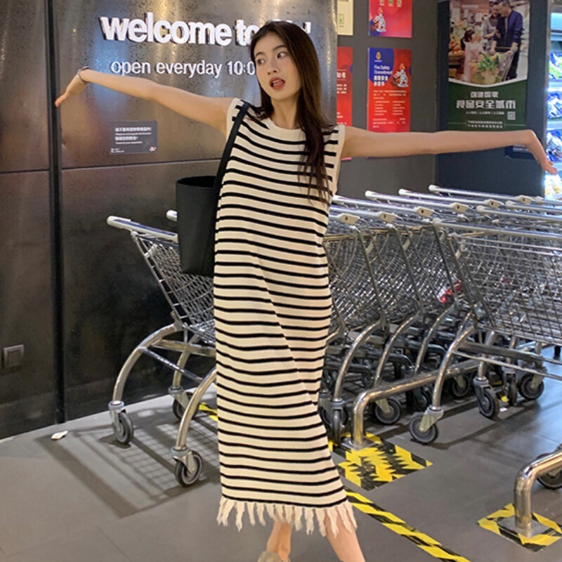 Striped Ice Silk Knitted Hip dress Women's Summer Tassel Vial Skirt Slim-fit Slimming Round Neck Sleeveless T-shirt Skirt Striped Ice Silk Knitted Hip dress Women's Summer Tassel Vial Skirt Slim-fit Slimming Round Neck Sleeveless T-shirt Skirt