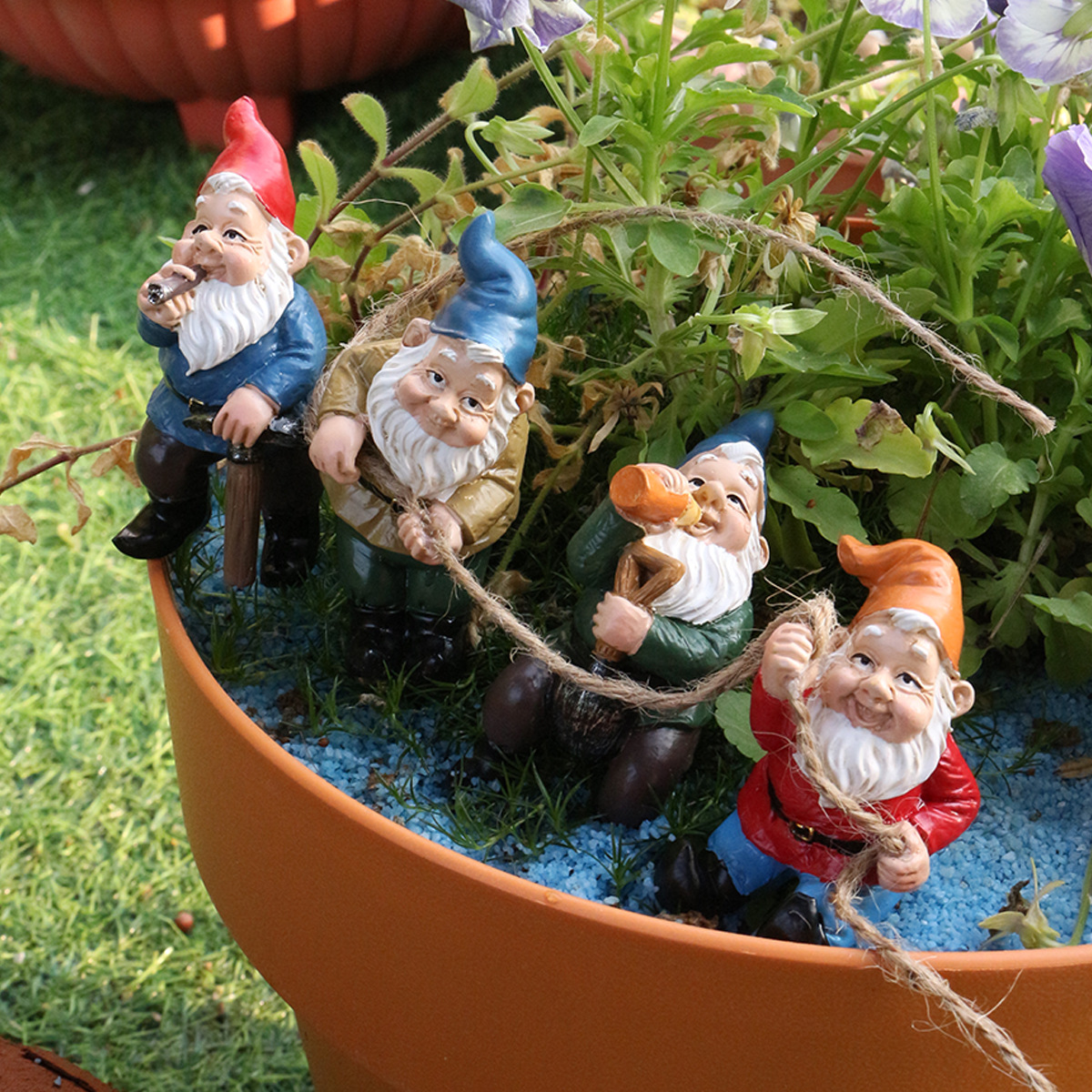  resin garden dwarf four dwarf room climbing rope outdoor garden dwarf decoration 