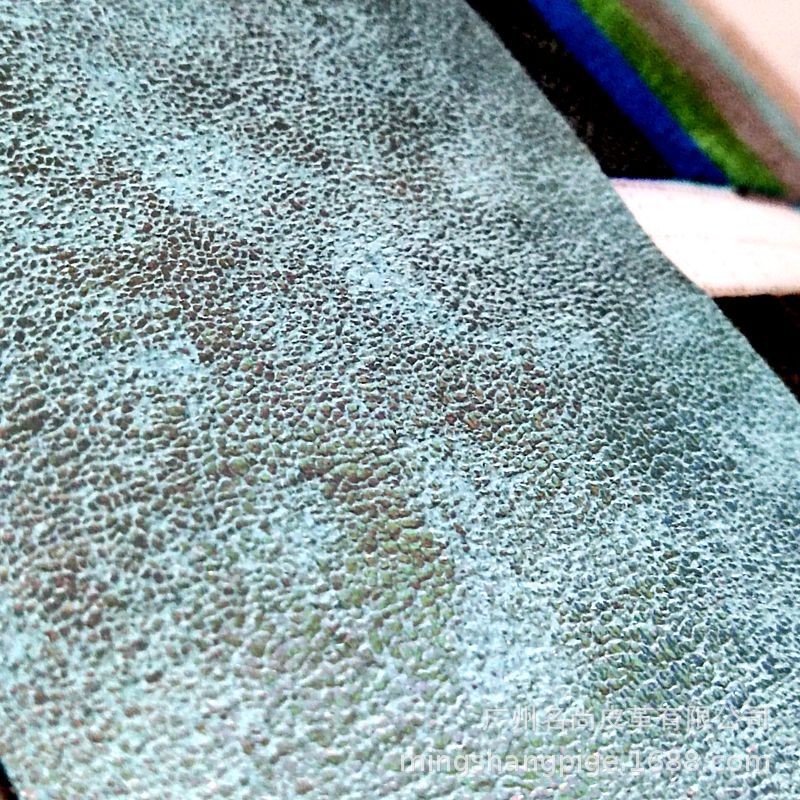 2023爆款镭射幻彩爆裂纹PU皮革布料化妆包笔袋学生童鞋书包手提包