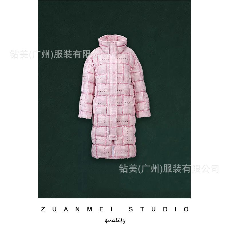 【拿样联系客服改价3折】设计感 气质高级时尚羽绒服镶钻粉色