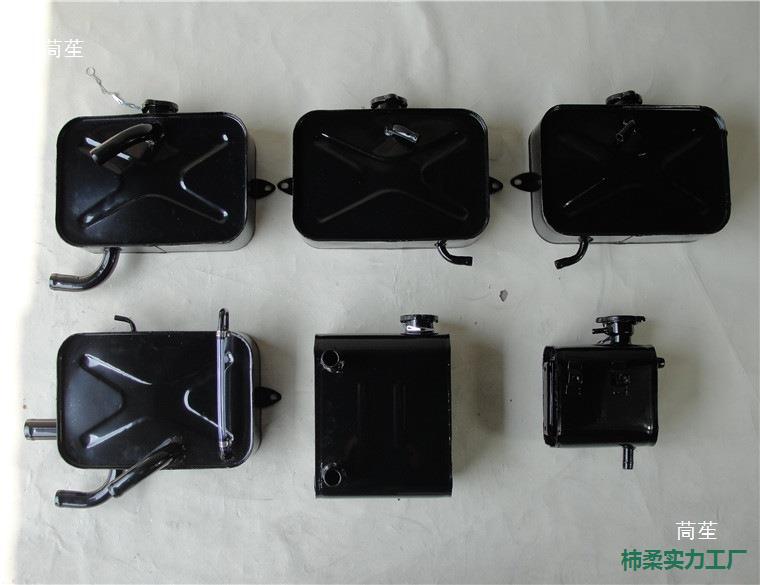 Three-wheeled motorcycle radiator, semi-enclosed auxiliary water tank, Dragon L1L2 auxiliary water tank