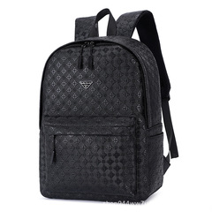 新しいトレンディで多用途なアウトドア旅行用大容量多機能バックパック、通勤用チェーン要素付き