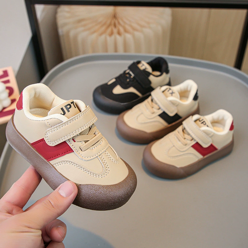2024 Весна и осень Новая обувь для мальчиков и девочек в Корейском стиле с мягкой подошвой, легкая модная повседневная обувь для маленьких и средних детей, детская обувь с аргановой подошвой