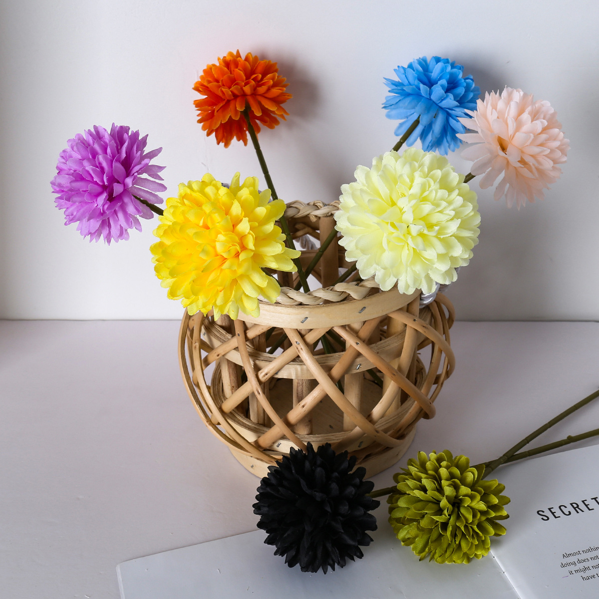 Simulación de flores de rama única crisantemo sala de estar en el hogar mesa de comedor flor flor artificial fotografía flores falsas fabricantes de props al por mayor flores falsas