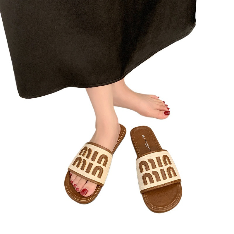 Zapatillas de playa para mujeres nuevas zapatillas frías de moda para mujeres zapatillas de verano