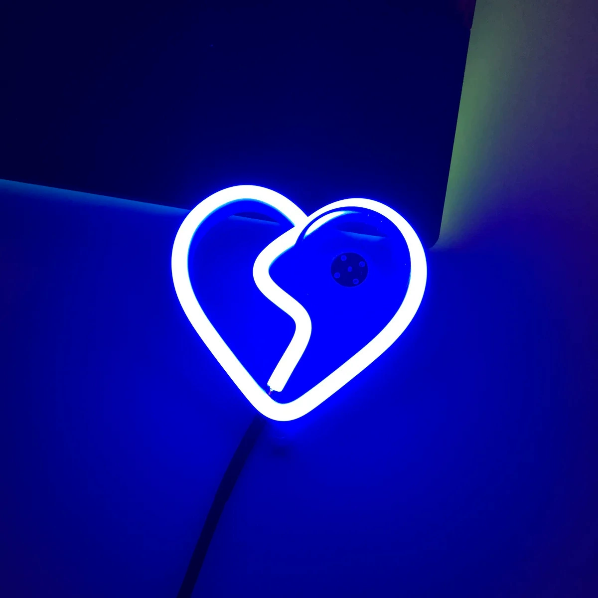 Автомобильный светодиодный оконный светильник, украшение интерьера, светящееся атмосферное освещение в форме сердца, USB-проводка, модифицированный неоновый свет автомобиля