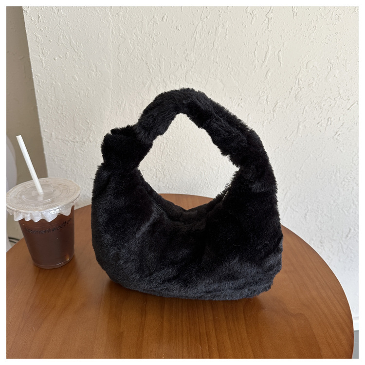 Women's Medium All Seasons Plush Solid Color Classic Style Dumpling Shape Zipper Handbag display picture 1