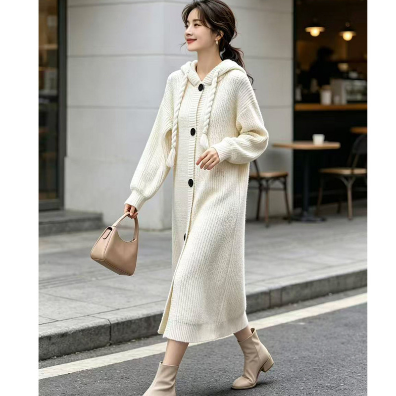 Korean-style autumn and winter new long knitted cardigan for women, loose and slimming with a large collar, stylish and trendy women's coat Korean-style autumn and winter new long knitted cardigan for women, loose and slimming with a large collar, stylish and trendy women's coat