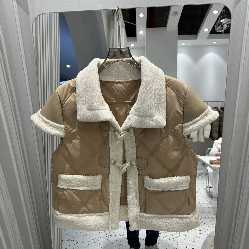 2023 Autumn New Korean style lamb wool down jacket vest women's Chanel style lapel elegant horn buckle PU leather vest