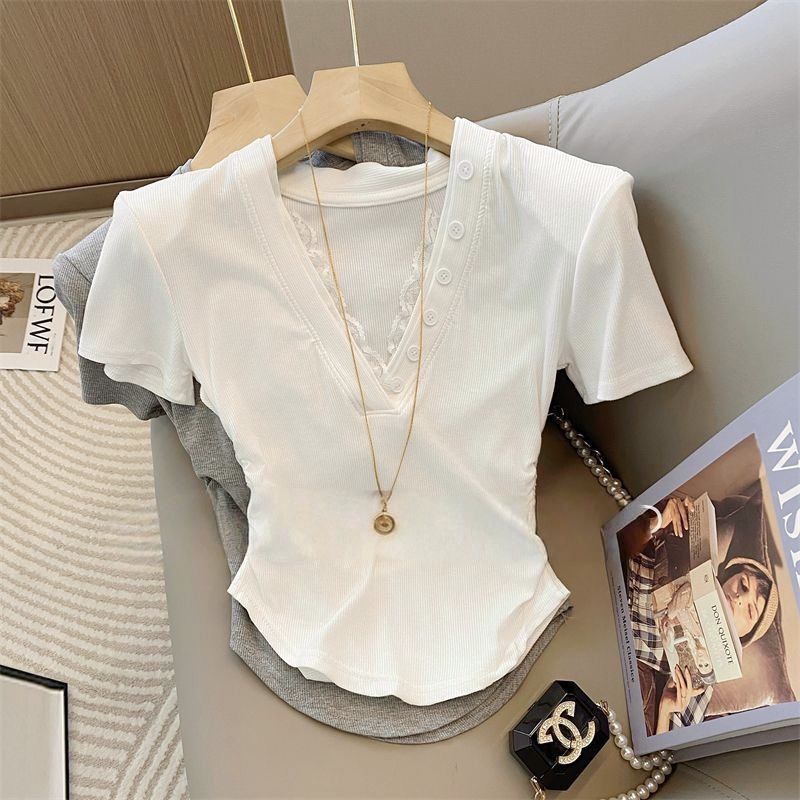 French Retro Design Lace Splicing V Neck Short-Sleeved T-Shirt for Women 2025 Summer New Niche Pleated Slim Top
