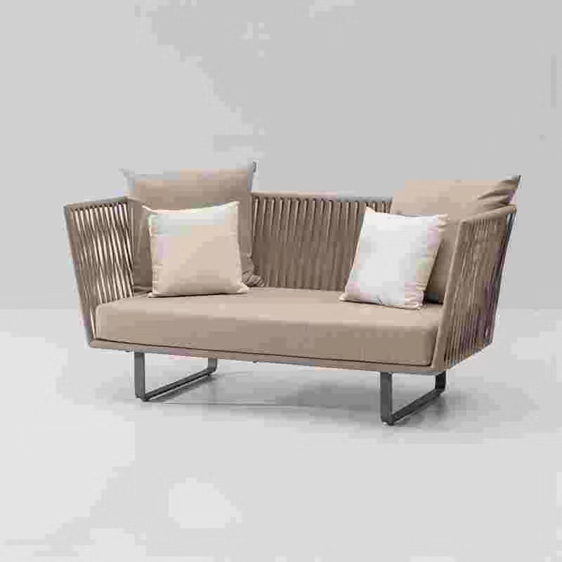 Ocio al aire libre sofá de caña jardín sala de estar piscina terraza muebles casa de alojamiento casa de sol patio tela de caña arte de caña