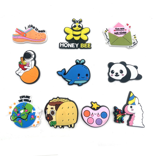 Adorable cute cartoon animal holey shoes flower shoe buckle PVC soft rubber personalized DIY garden shoe decoration buckle