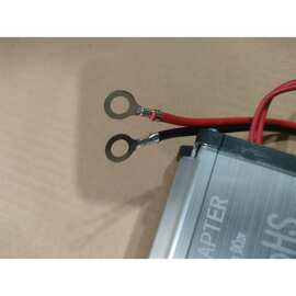 1个 颜色：图片色 材质：金属 英规 110v-245v 电压电源转换器 家