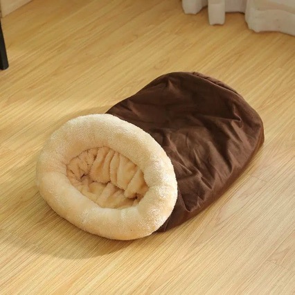 Cat and Dog Sleeping Bag Indoor Hideaway Dog Bed Small Pet Plush Self-Warming Cave Cat Bed Sleeping Bag Blanket