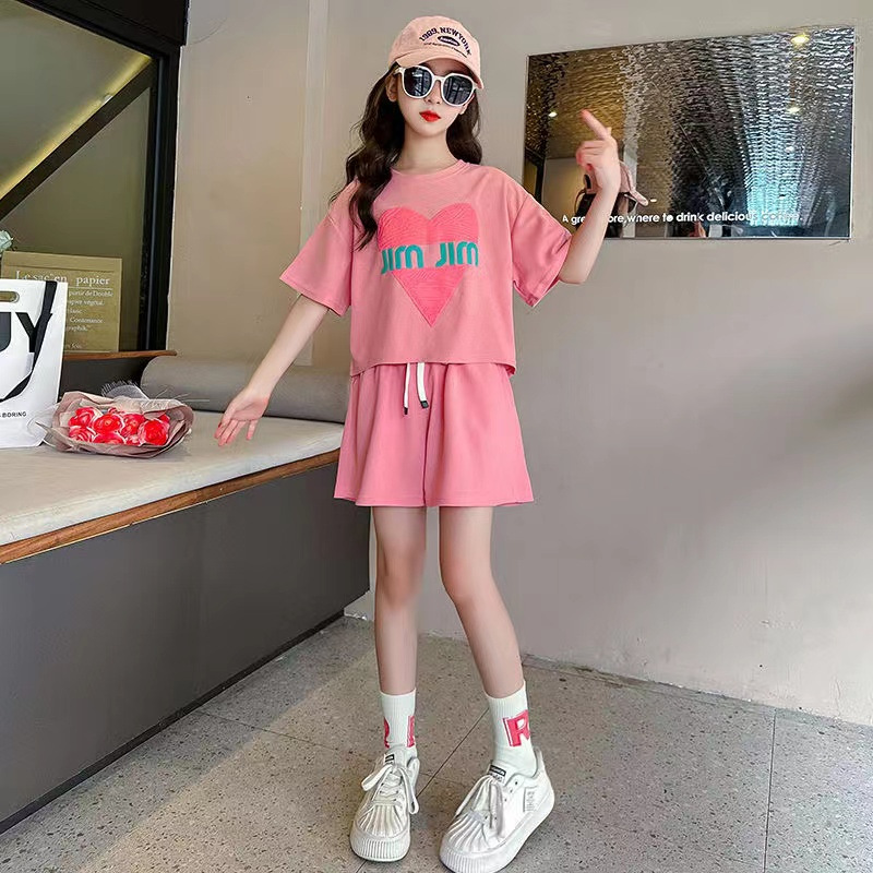 Ropa de verano para niñas traje 2023 nuevo estilo occidental ropa para niños verano para niños amor pantalones cortos de manga corta traje de dos piezas