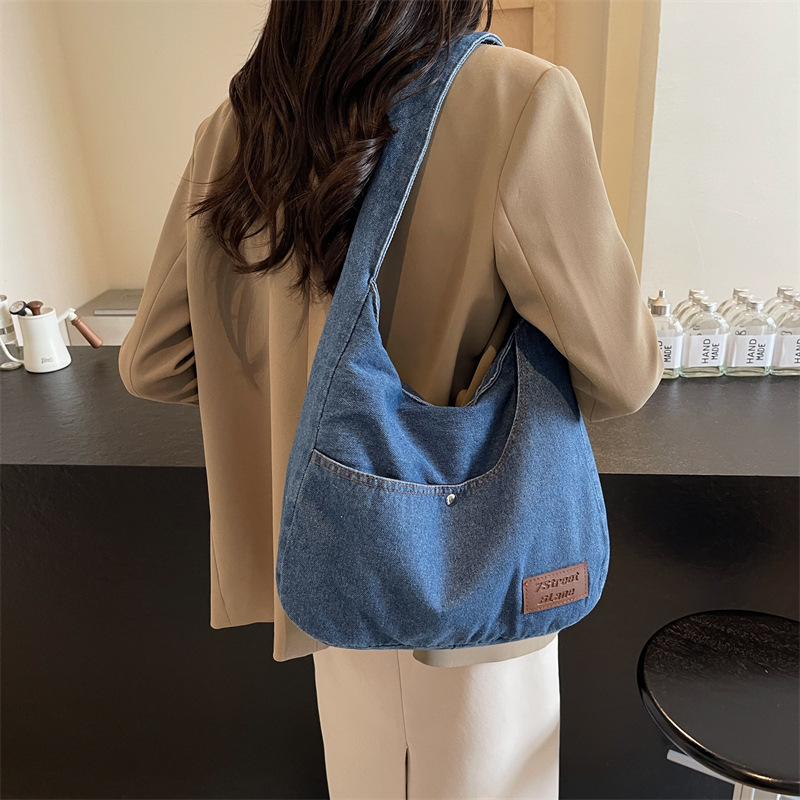 Bolso de mensajero de gran capacidad literario bolso de mensajero de todo fósforo nuevo bolso femenino de un solo hombro popular bolso grande casual de marca de moda coreana