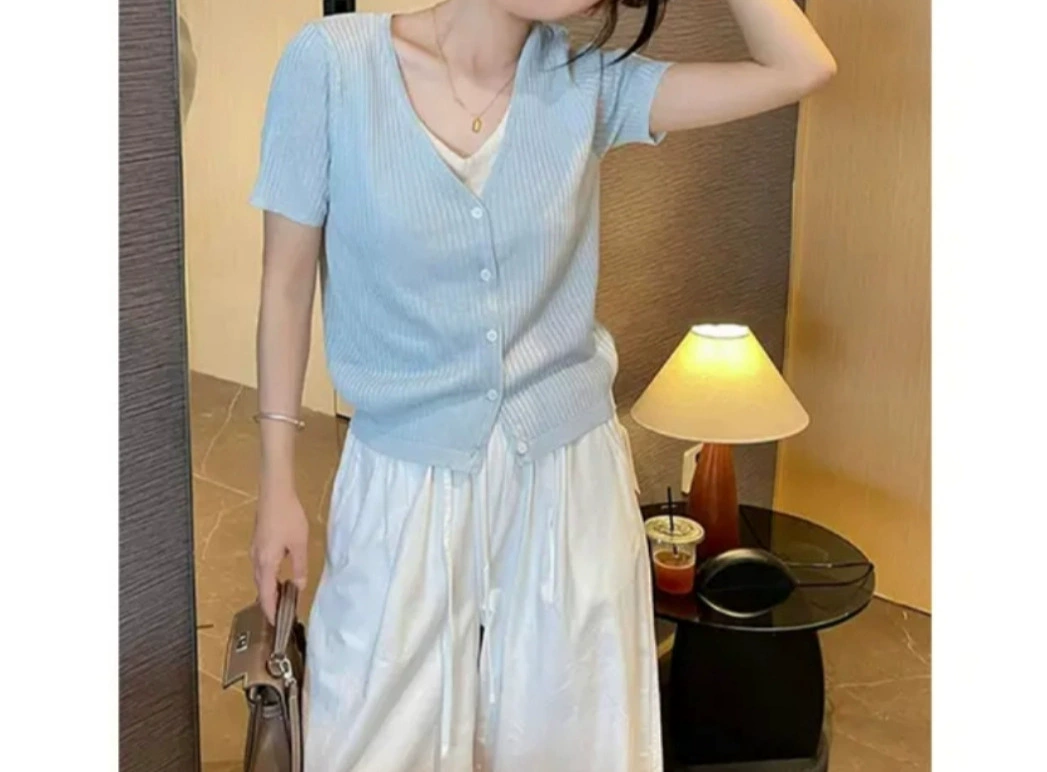 Летний шерстяной свитер большого размера с короткими рукавами, облегающий топ ярких цветов, утягивающий французский дизайн и модный.