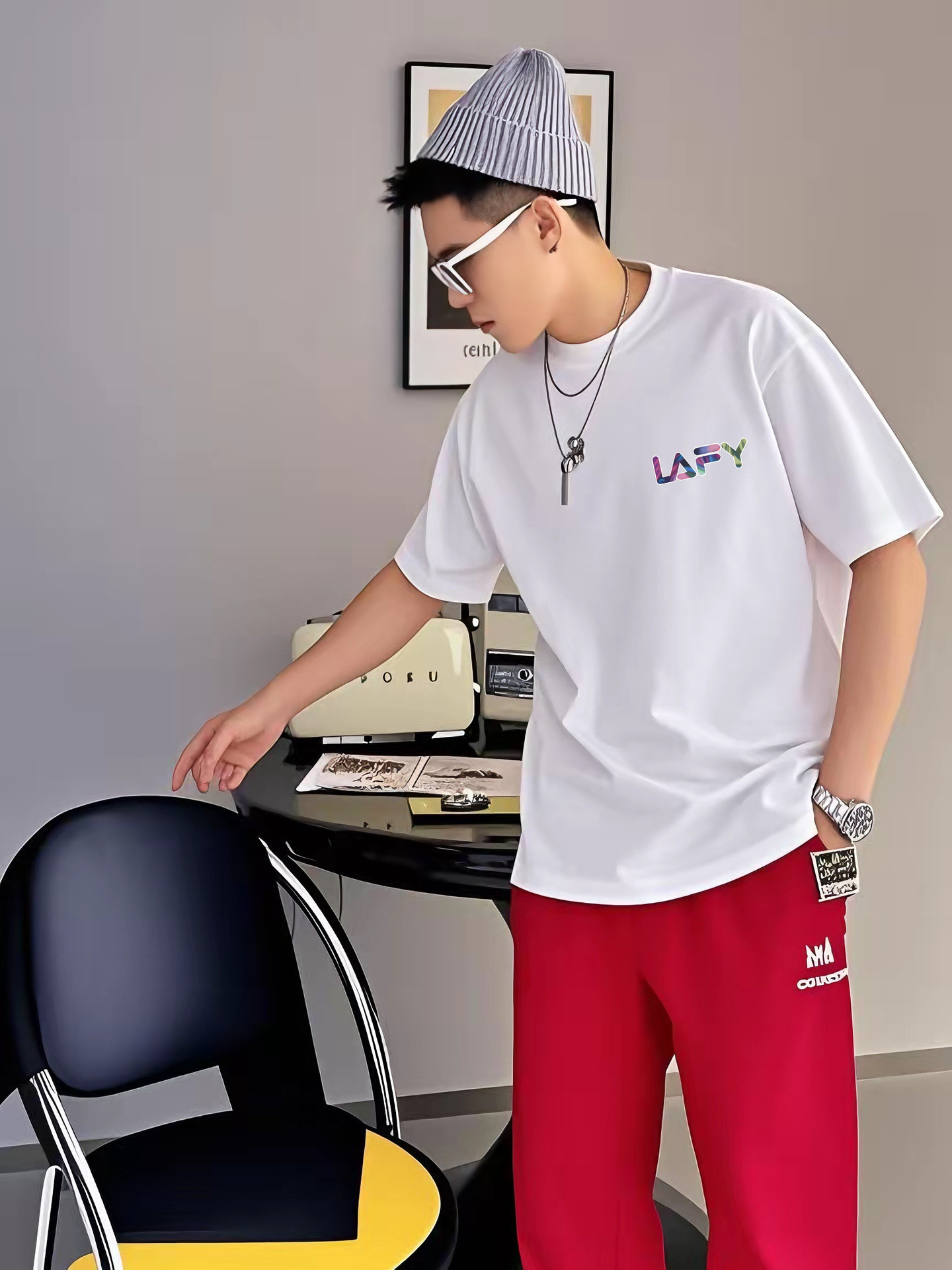 흰색 작은 FY