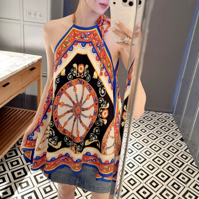 Sicilian British Style 2026 Summer Fashion Playful Double-Sided Silk Vintage Wheel Print Camisole