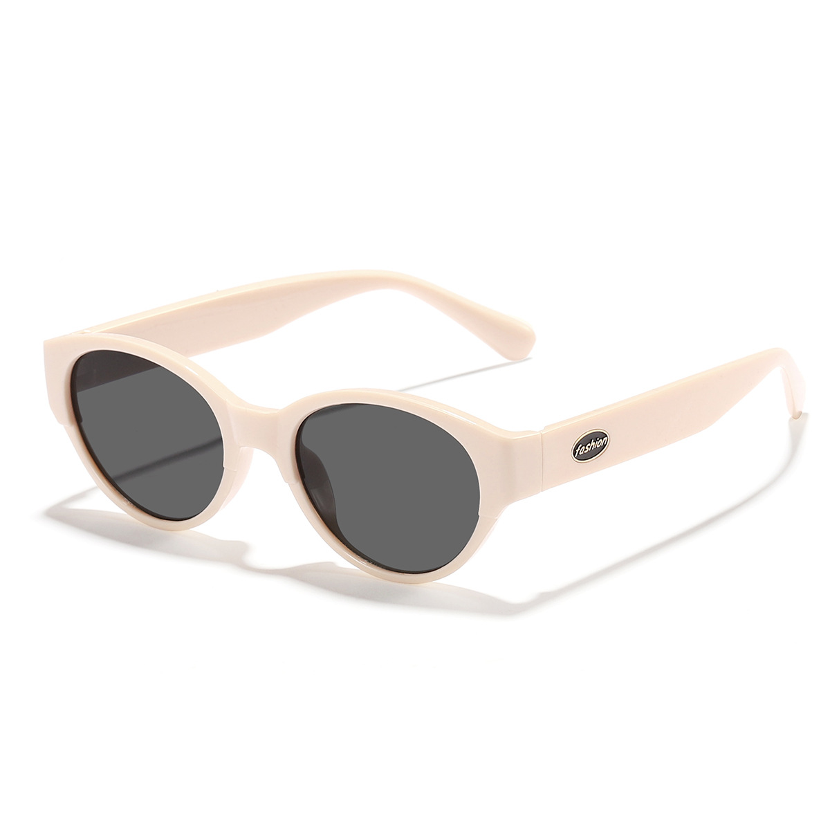 Nuevo estilo de alto grado Oval CAT EYE personalidad gafas de sol de moda cara simple pequeño desgaste esencial gafas de sol